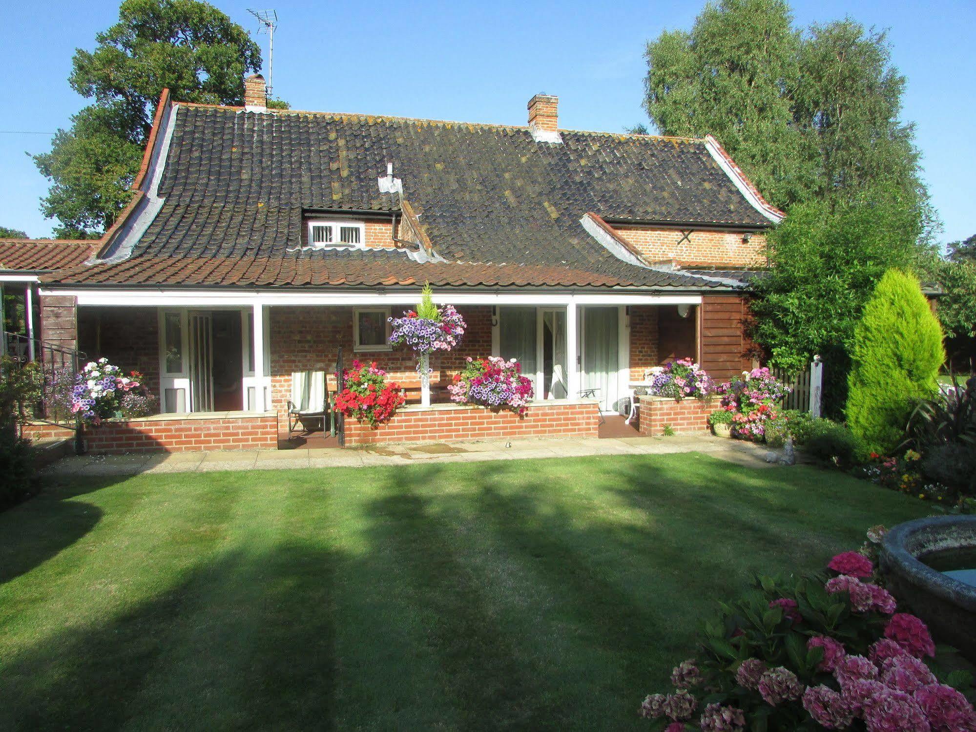 Decoy Barn Fritton Bed & Breakfast Eksteriør bilde